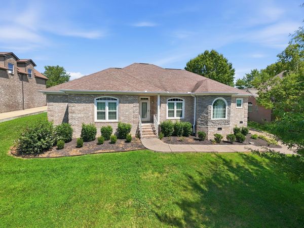 114 Collinwood Dr , Gallatin, TN 37066