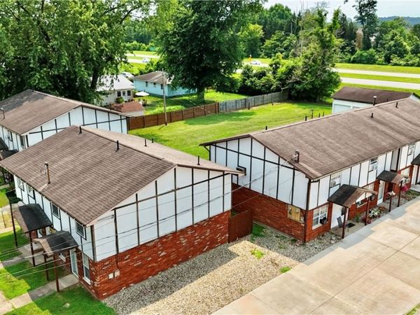 1601 Hill Street , Belpre, OH 45714