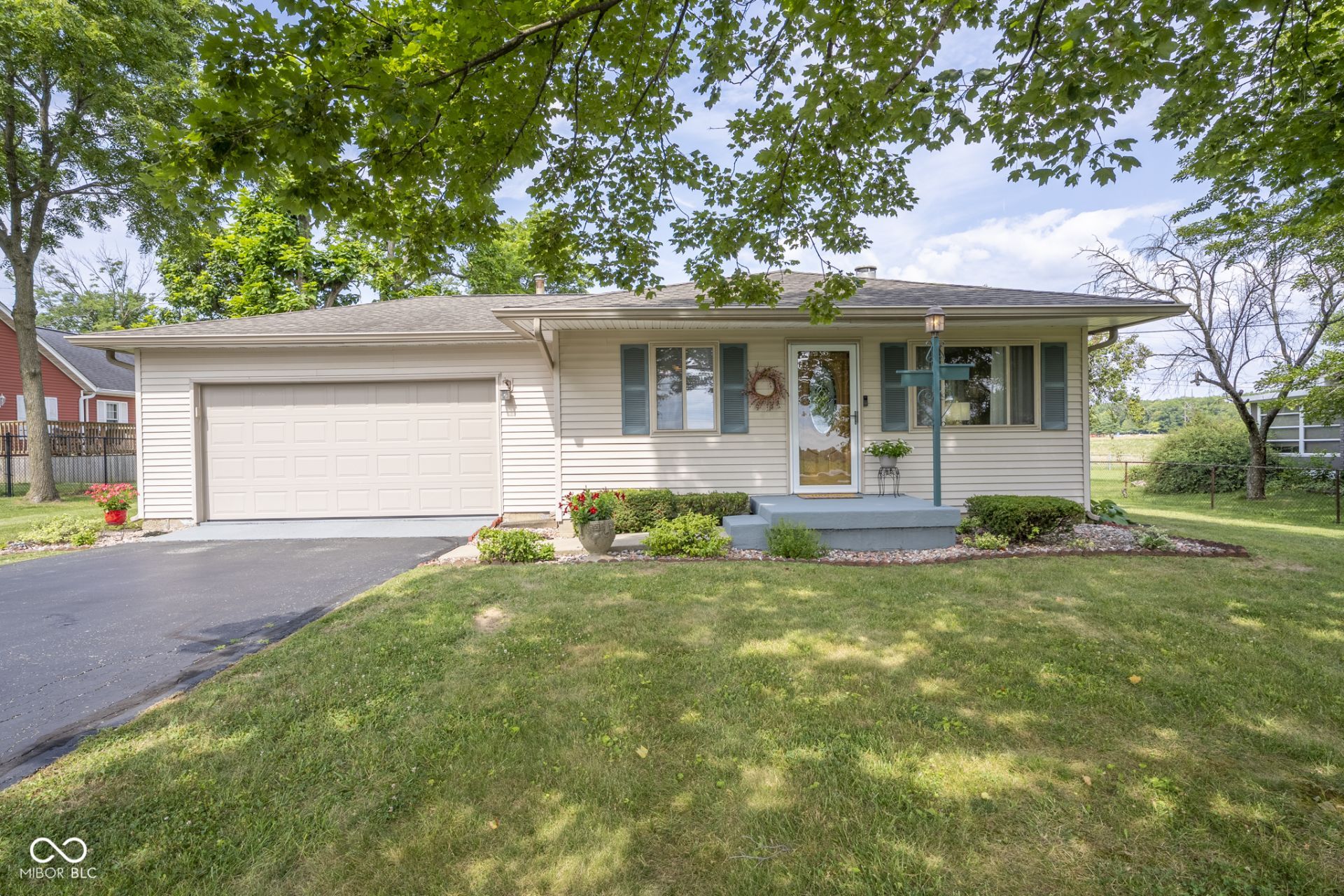 2364 S Post Road, Indianapolis, IN 46239 Main Photo