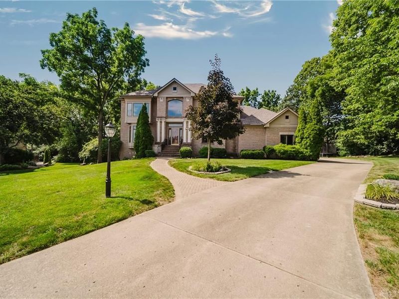 65 N Countryside Drive, Troy, OH 45373 Photo 3