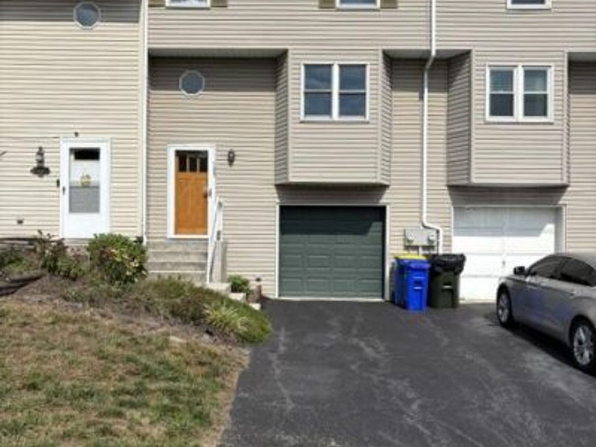 125 Chartwood Drive, Harrisburg, PA 17111 Main Photo