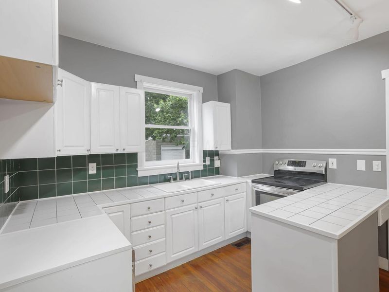 576 Hudson Avenue , Newark, OH 43055 Photo 8