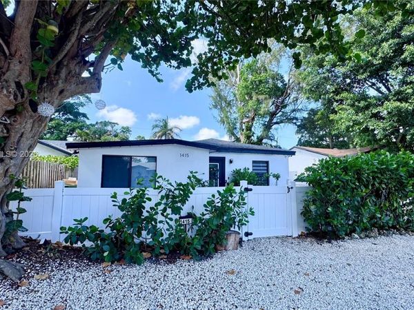 1415 SW 27th Ct , Fort Lauderdale, FL 33315