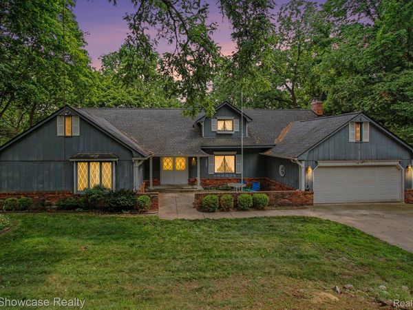 1471 Blue Heron Drive, Highland Township, Mi 48357