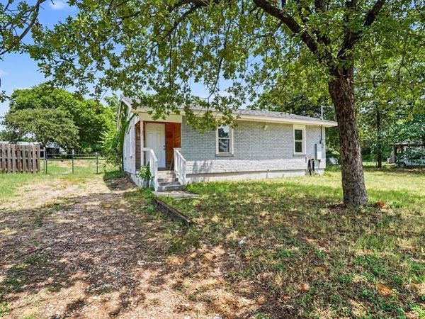 6337 Renwood Drive , Fort Worth, TX 76140