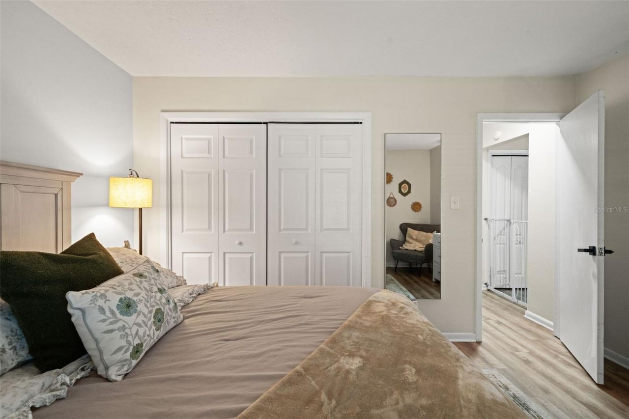 15521 Wetstone Drive, Tampa, FL 33613 Photo