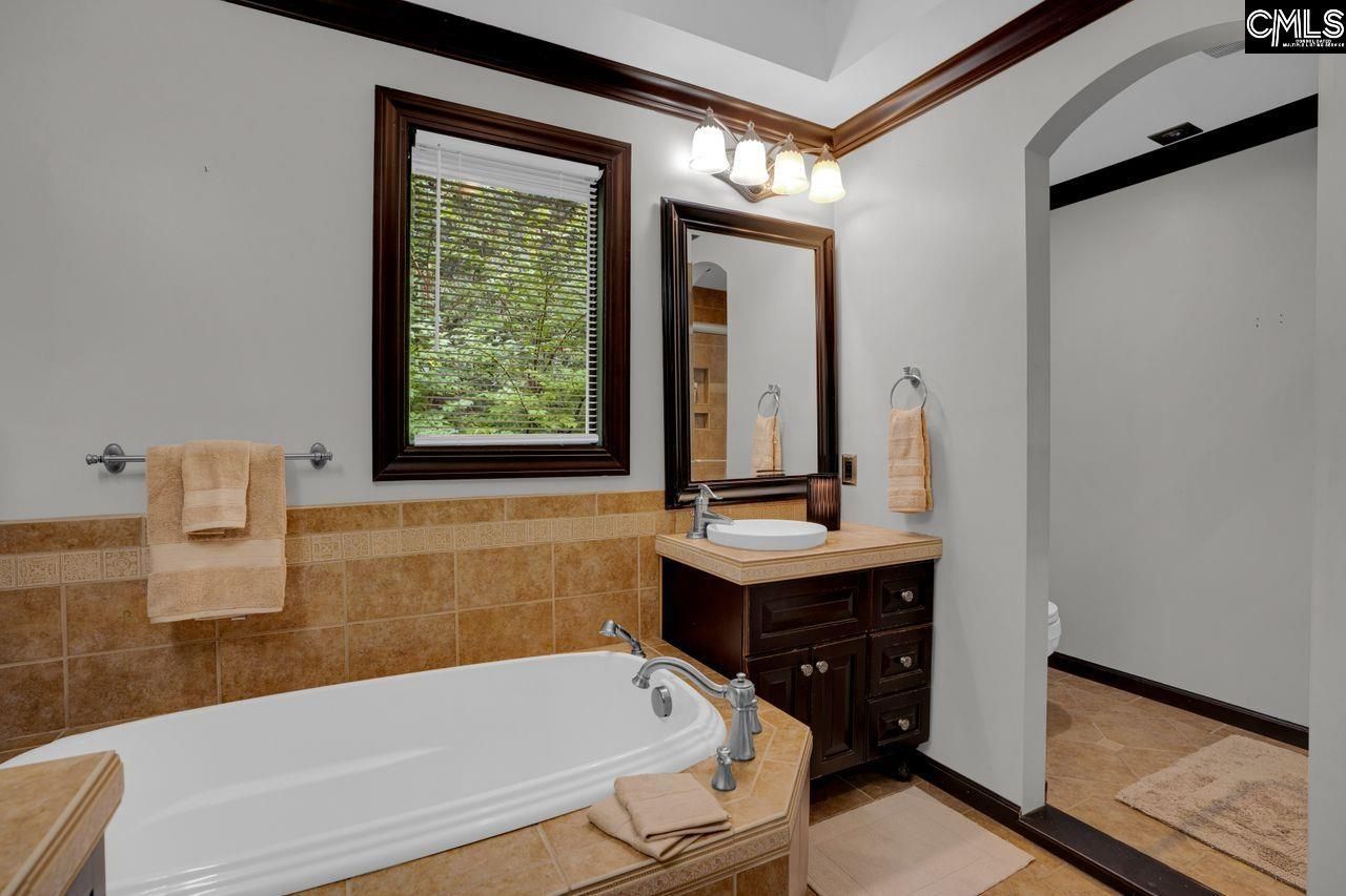 202 Archers Court  Photo 23