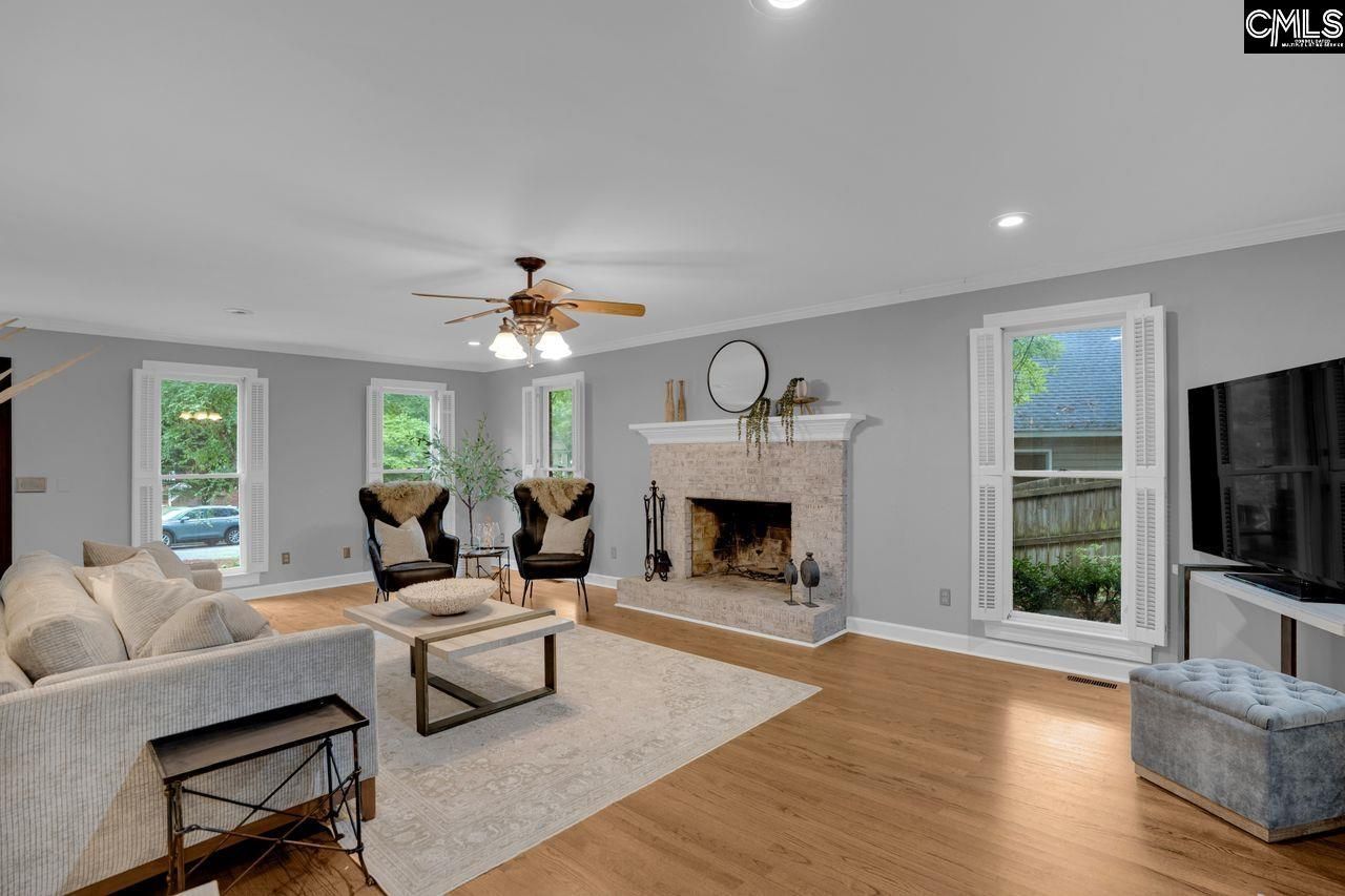 202 Archers Court  Photo 4