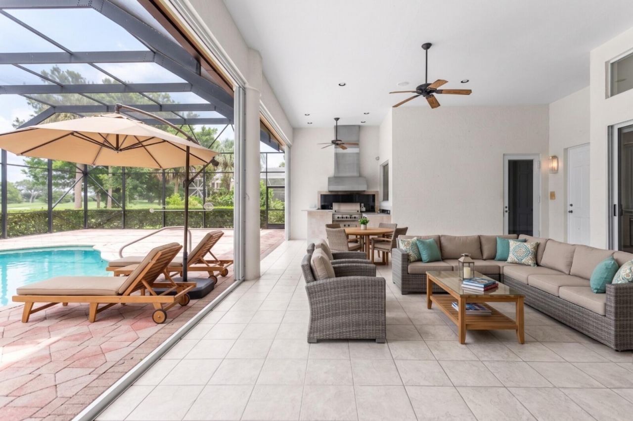 9408 Meadowood Drive, Fort Pierce, FL 34951 Photo