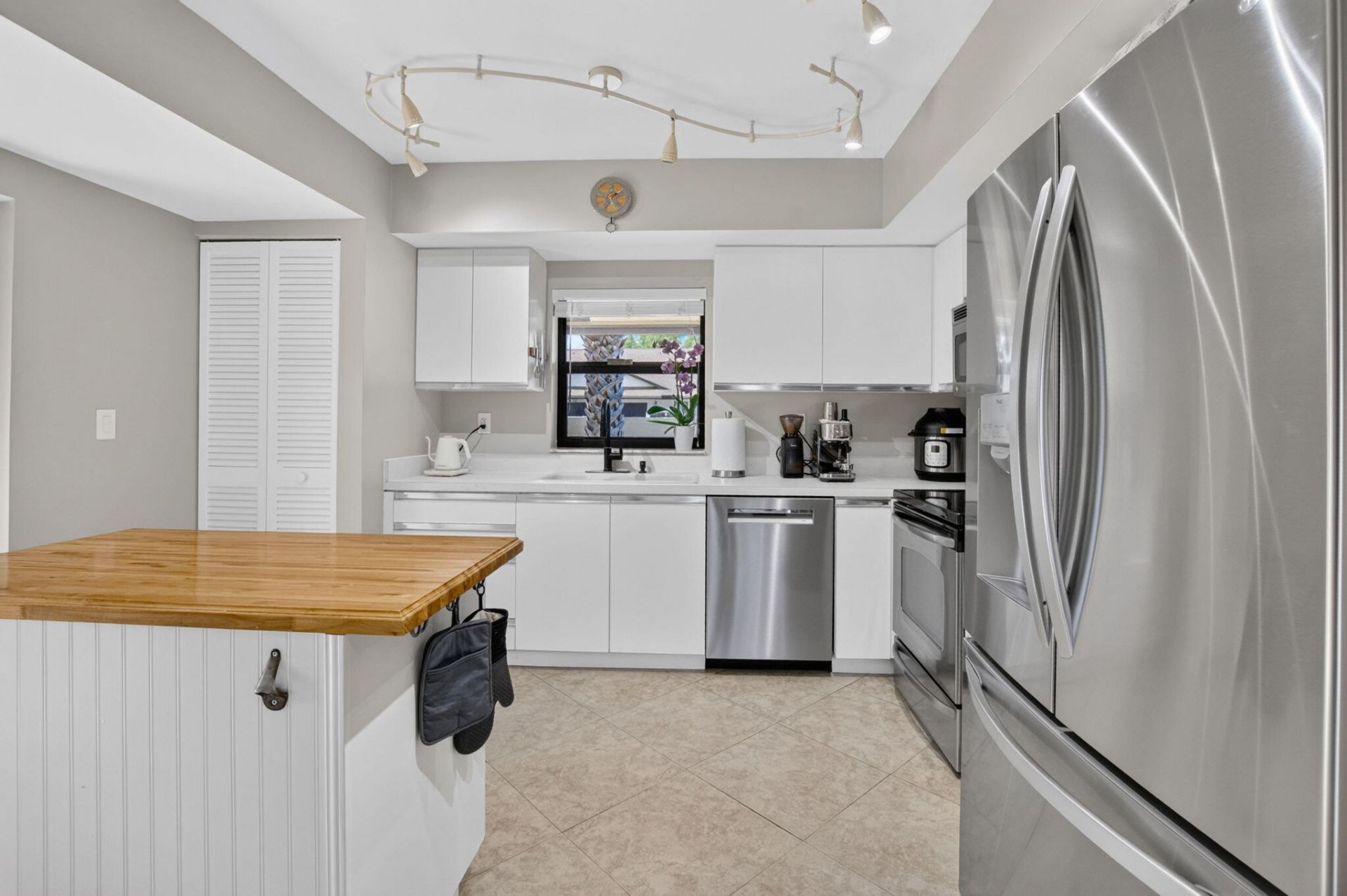 2833 SW 6th Street, Delray Beach, FL 33445 Photo