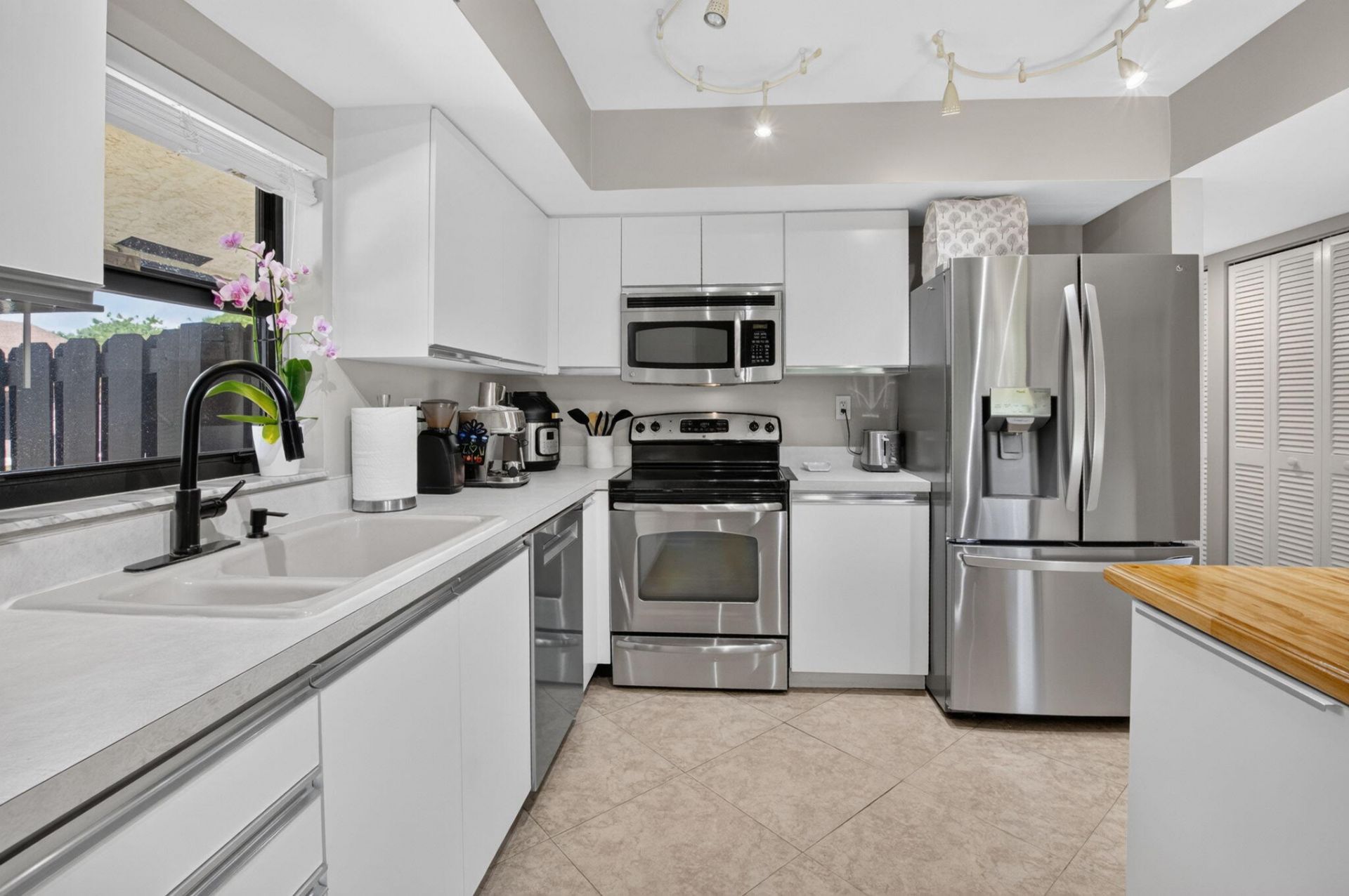 2833 SW 6th Street, Delray Beach, FL 33445 Photo