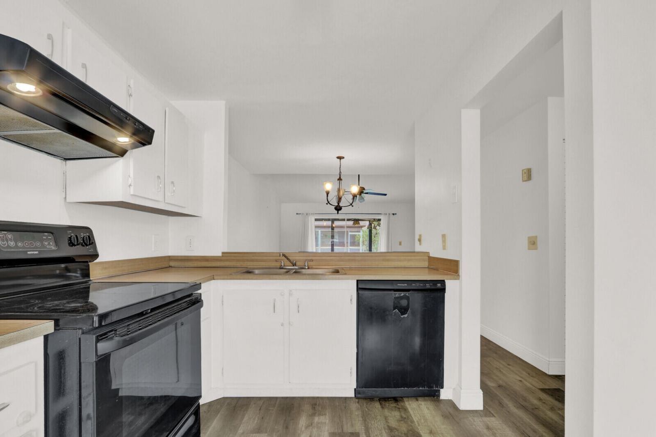 113 Pinewood Court, Jupiter, FL 33458 Photo