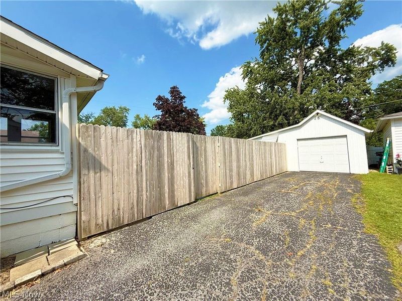 342 Concord Avenue, Elyria, OH 44035 Photo 10