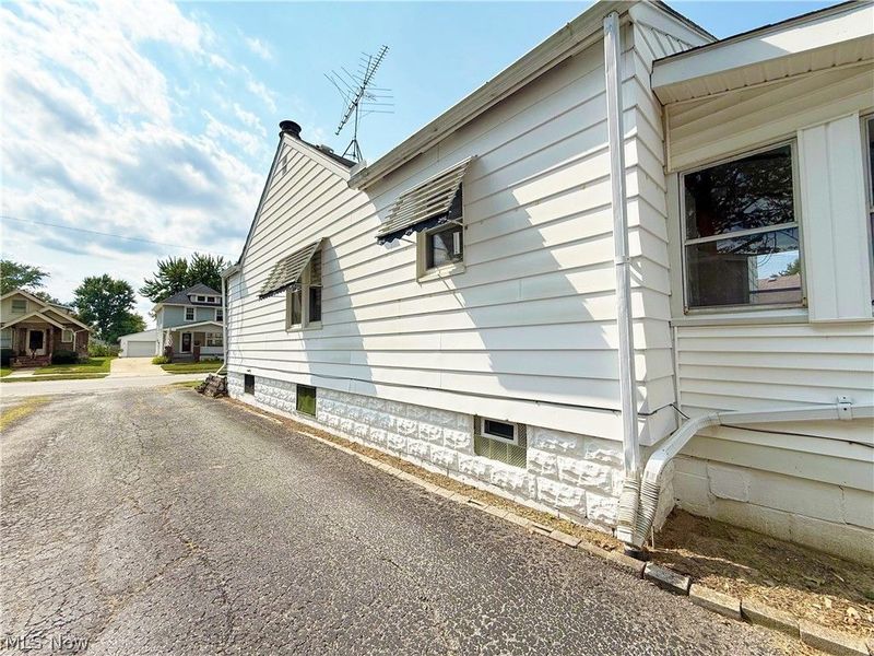 342 Concord Avenue, Elyria, OH 44035 Photo 11