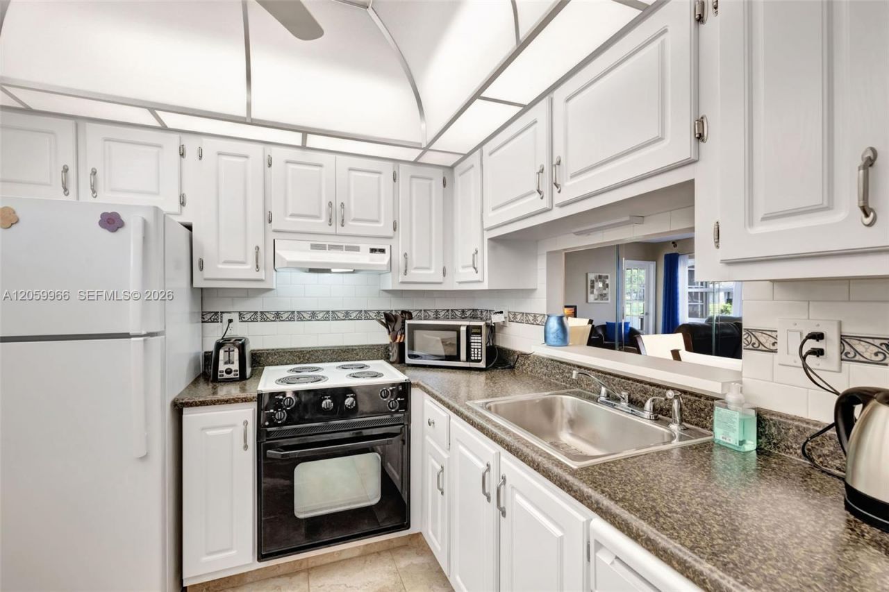 3431 NW 50th Ave , Unit 113, Lauderdale Lakes, FL 33319 Photo