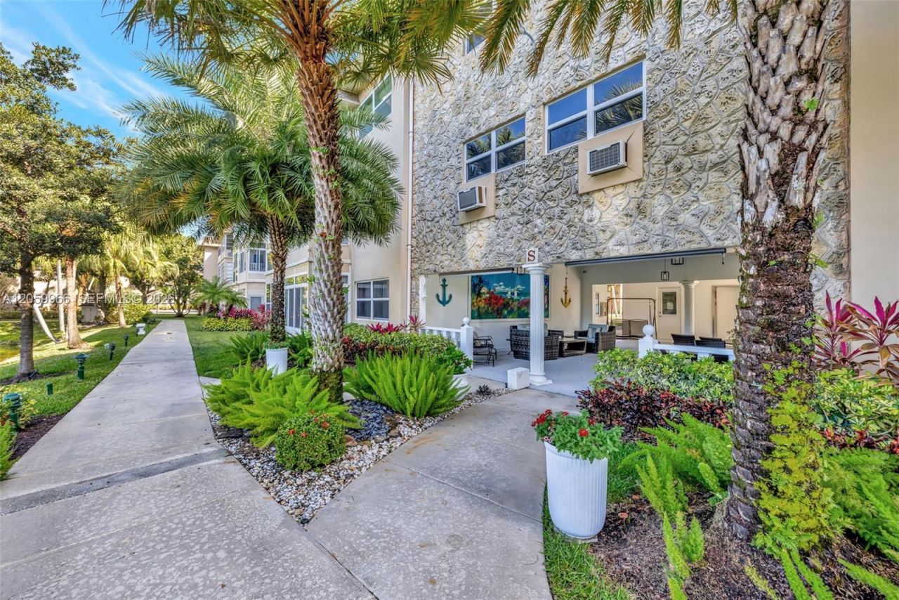 3431 NW 50th Ave , Unit 113, Lauderdale Lakes, FL 33319 Photo