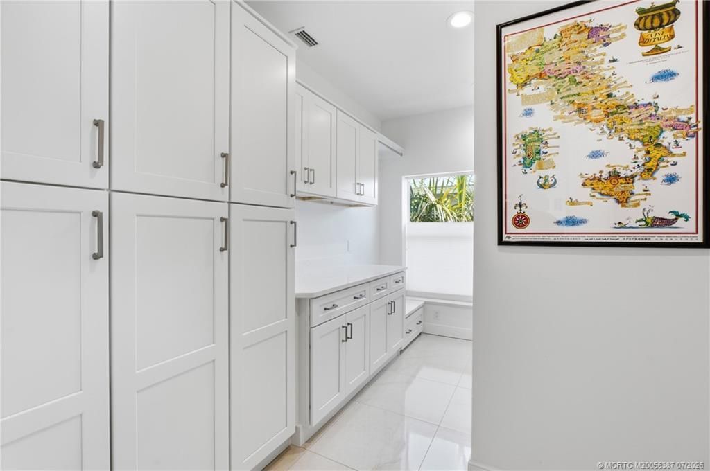 10751 S Ocean Drive, Unit B7, Jensen Beach, FL 34957 Photo
