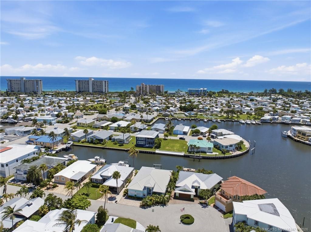 10751 S Ocean Drive, Unit B7, Jensen Beach, FL 34957 Photo