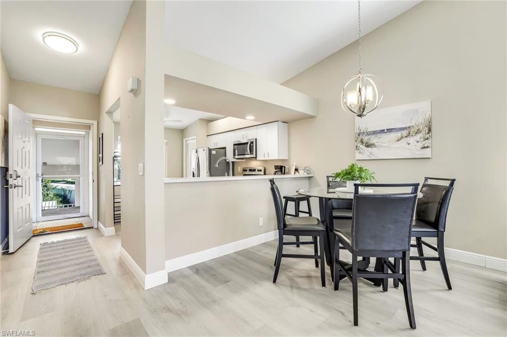 7360 Glenmoor Ln, Unit 4301, Naples, FL 34104 Photo