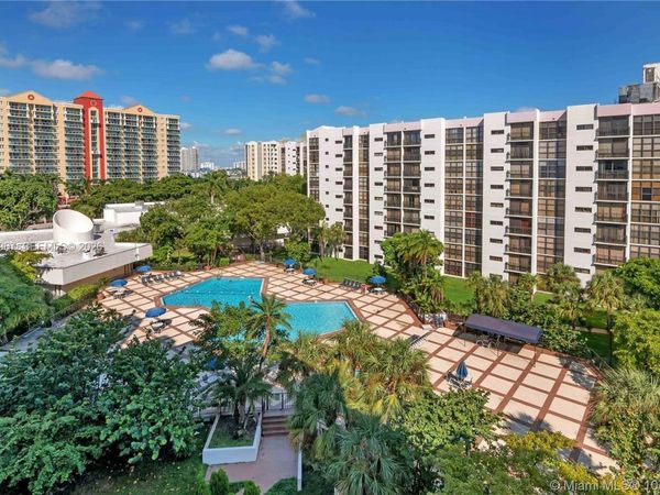 16919 N Bay Rd , Unit 620, Sunny Isles Beach, FL 33160