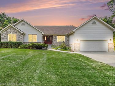 3108 Crystal, Hamburg Township, Mi 48169