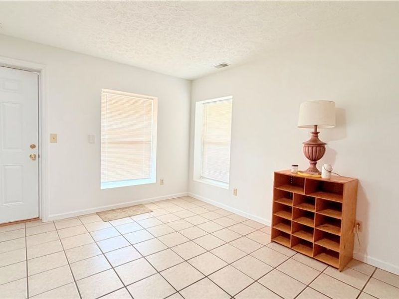 1094 Clement Avenue, Belpre, OH 45714 Photo 9