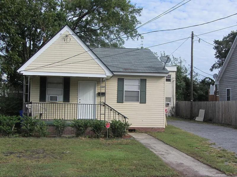 3545 Admiral Drive Photo 5