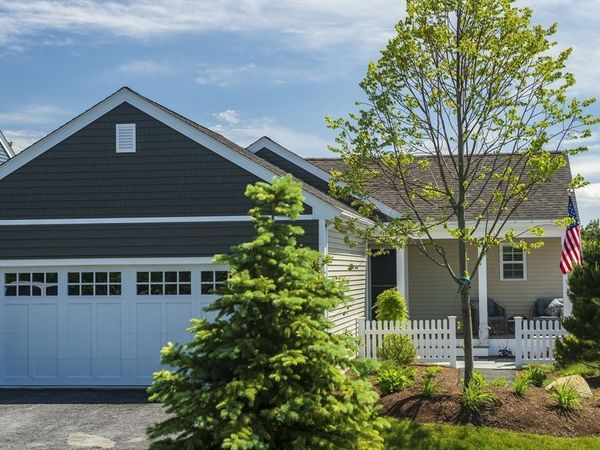 16 Firefly Point, Unit 16, Plymouth, MA 02360