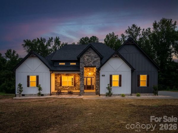 1007 Harrogate Drive , Bessemer City, NC 28016