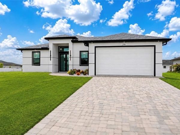 216 NW 10th TER , CAPE CORAL, FL 33993