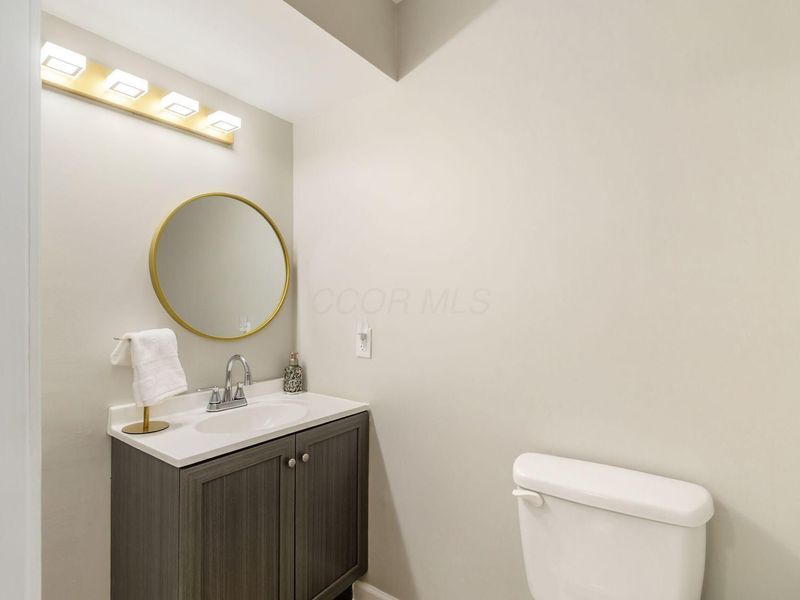 2858 Fairwood Avenue, Columbus, OH 43207 Photo 13