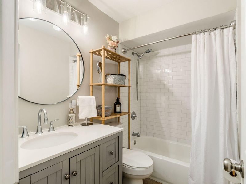2858 Fairwood Avenue, Columbus, OH 43207 Photo 8