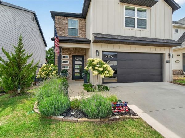 2404 SW Poppy Street, Bentonville, AR 72713