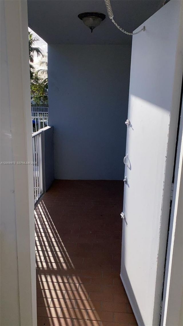 Please Call For Address, Unit 107, North Miami Beach, FL 33162 Photo