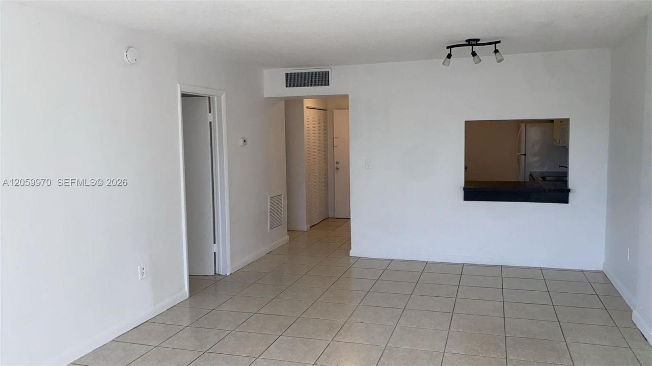 Please Call For Address, Unit 107, North Miami Beach, FL 33162 Photo