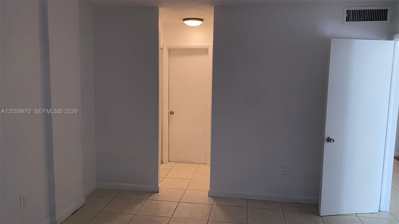 Please Call For Address, Unit 107, North Miami Beach, FL 33162 Photo