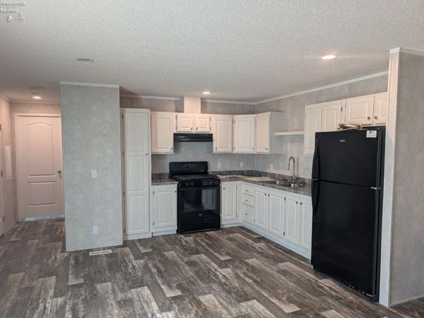111 Flatrock Road, Unit 16, Bellevue, OH 44836