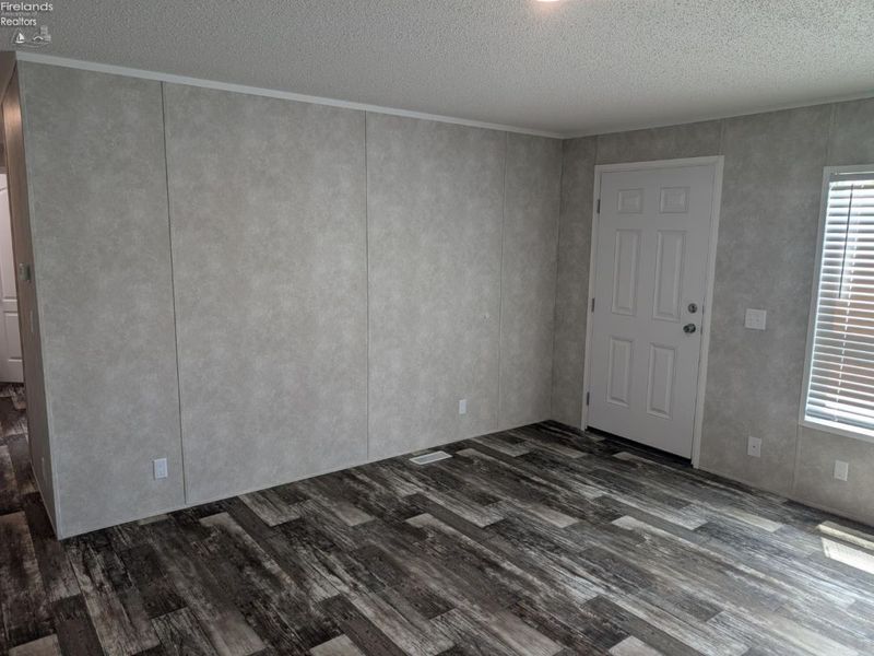 111 Flatrock Road, Unit 16, Bellevue, OH 44836 Photo 2