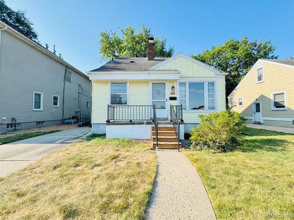 370 Bird Avenue , Birmingham, MI 48009