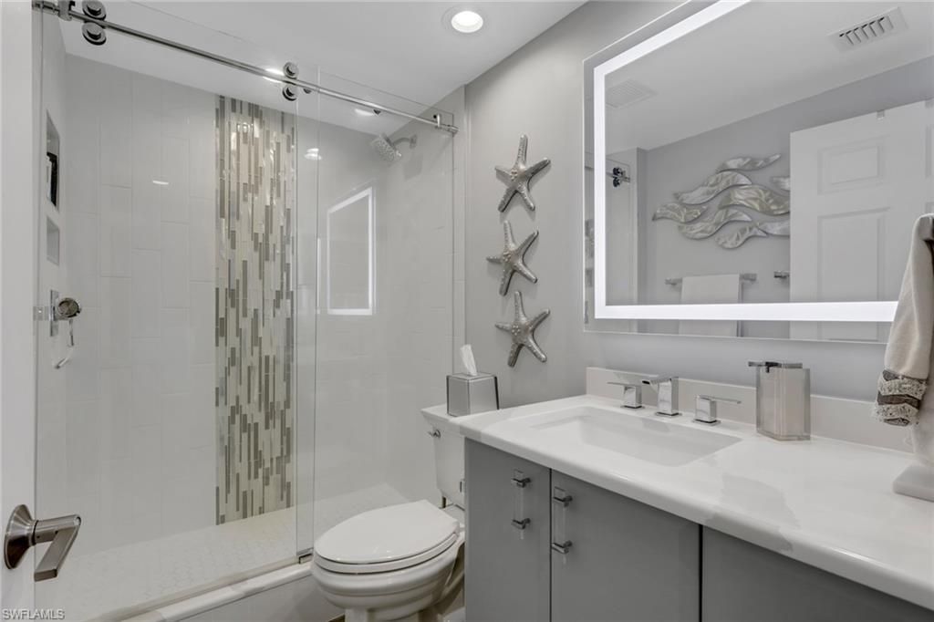420 Cove Tower Dr, Unit 802, Naples, FL 34110 Photo