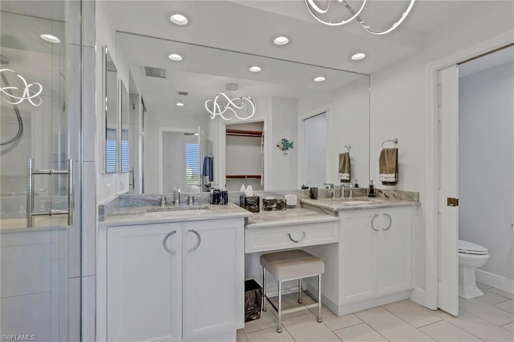 420 Cove Tower Dr, Unit 802, Naples, FL 34110 Photo