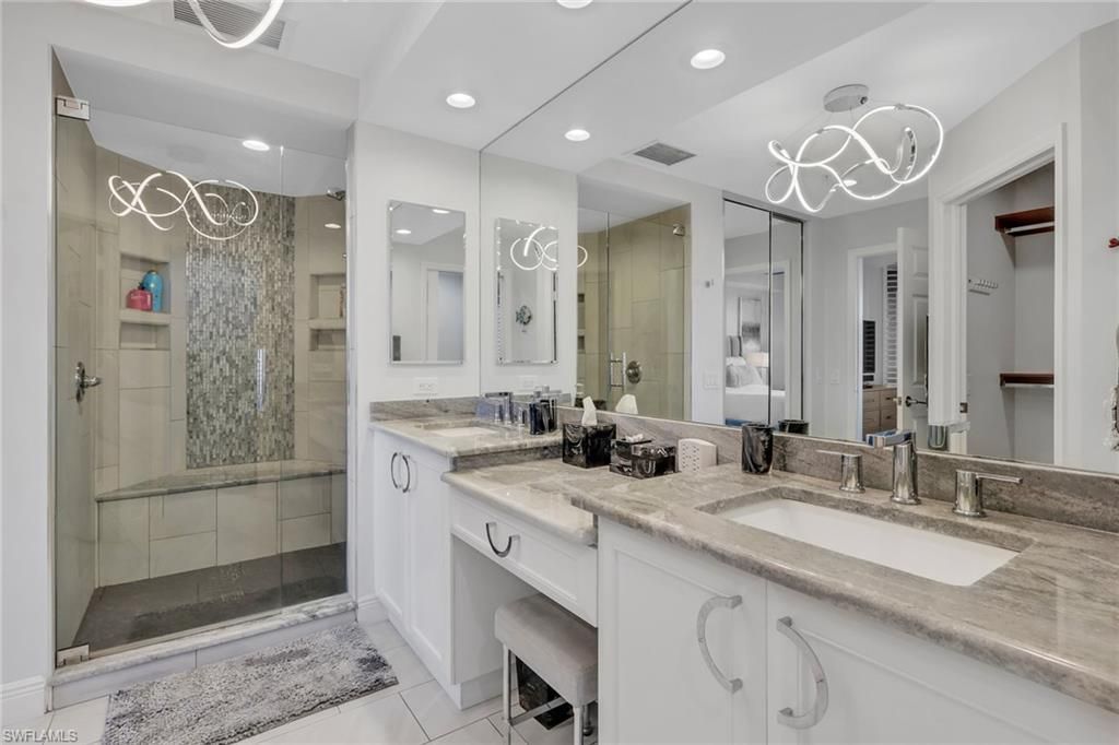 420 Cove Tower Dr, Unit 802, Naples, FL 34110 Photo