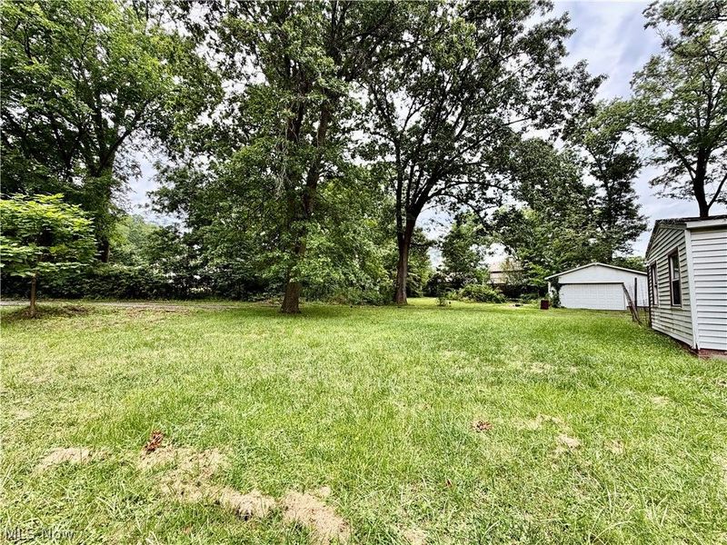 3275 Crestview Ave , Warren, OH 44483 Photo 3