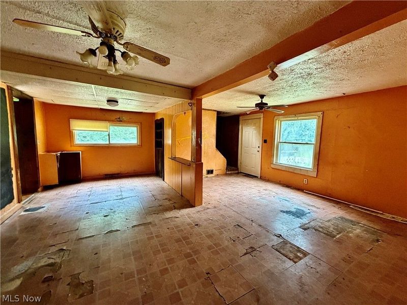 3275 Crestview Ave , Warren, OH 44483 Photo 5