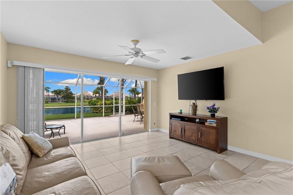 7620 Rozzini Ln, Naples, FL 34114 Photo