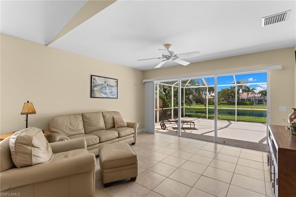 7620 Rozzini Ln, Naples, FL 34114 Photo