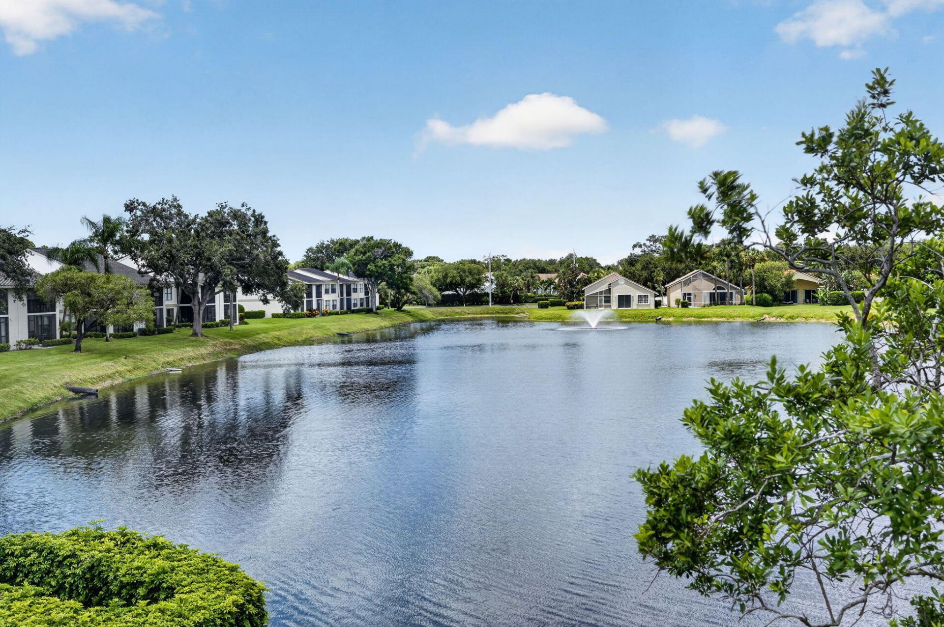 12829 Briarlake Drive, Unit 201, Palm Beach Gardens, FL 33418 Photo