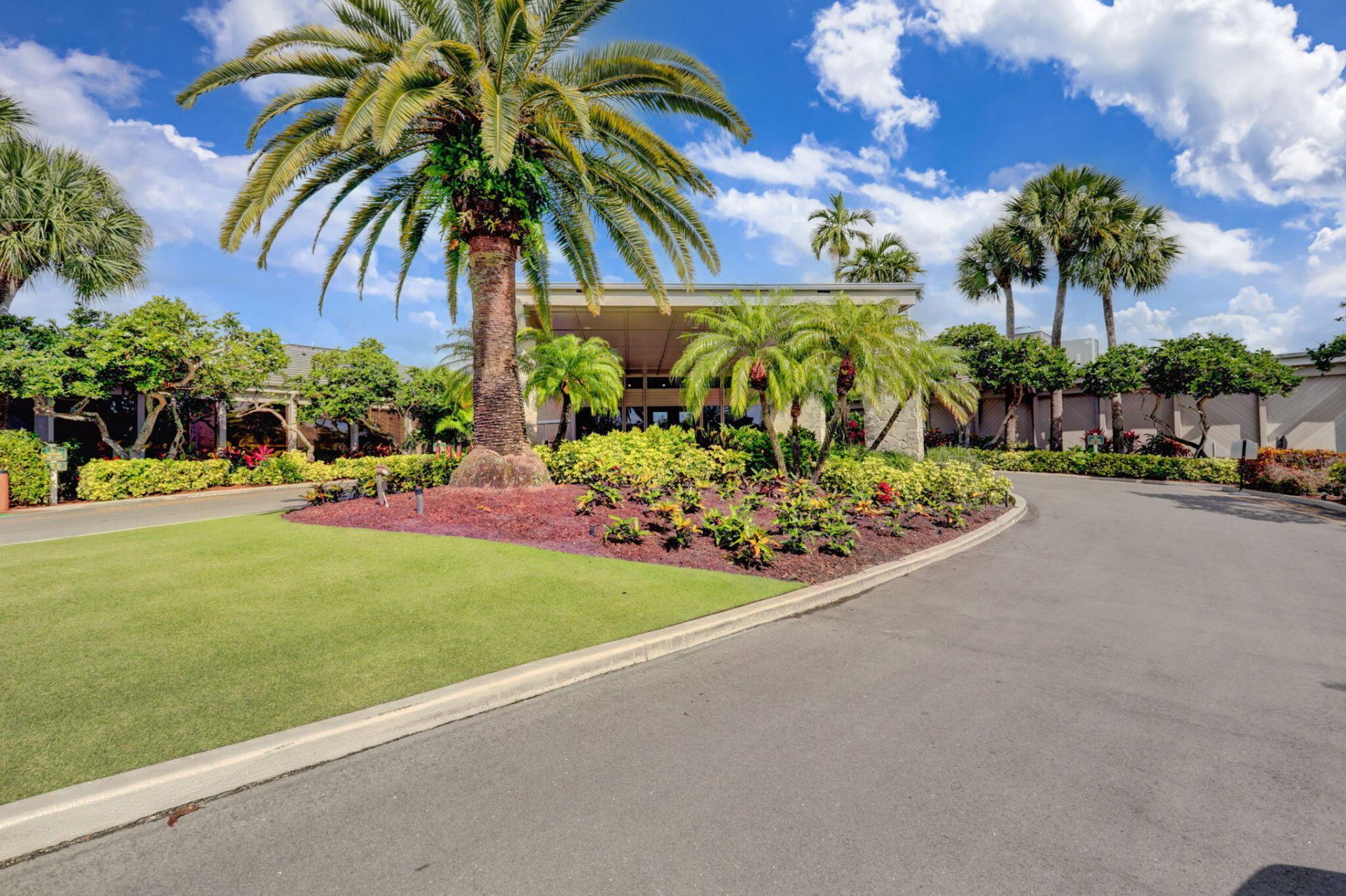 12829 Briarlake Drive, Unit 201, Palm Beach Gardens, FL 33418 Photo