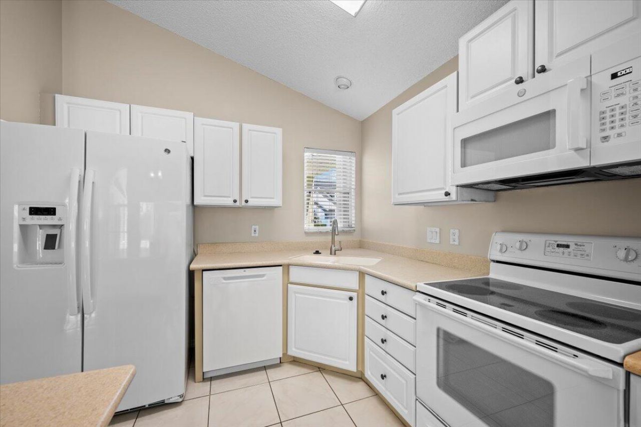 149 Hammocks Drive, Greenacres, FL 33413 Photo