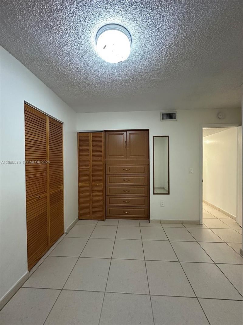 8990 SW 24th St , Unit 19, Miami, FL 33165 Photo